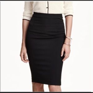 H&M Black Pencil Skirt